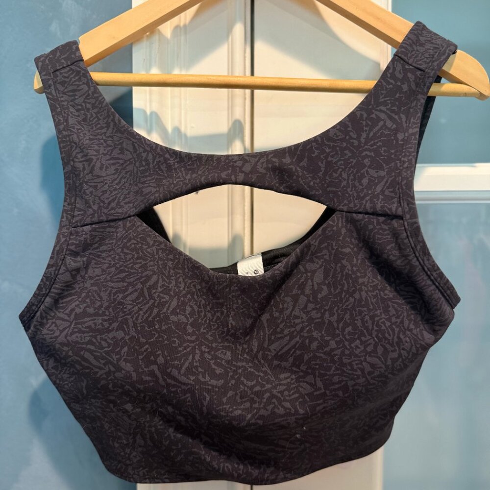 NWT Everlux Cut-Out Train Bra - Size 8, Black Medium Support B/C